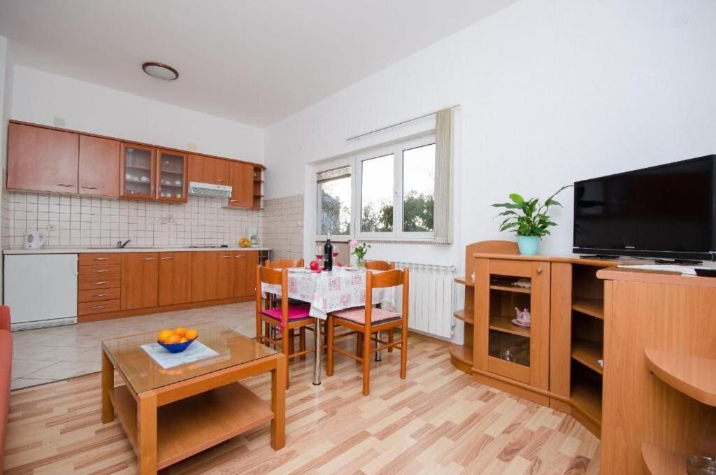 Apartments Krunoslav 푸나트 외부 사진